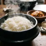 “갓 지은 밥 바로 냉동실 넣었다가…” 온 가족 병원 신세 지게 만드는 치명적 실수